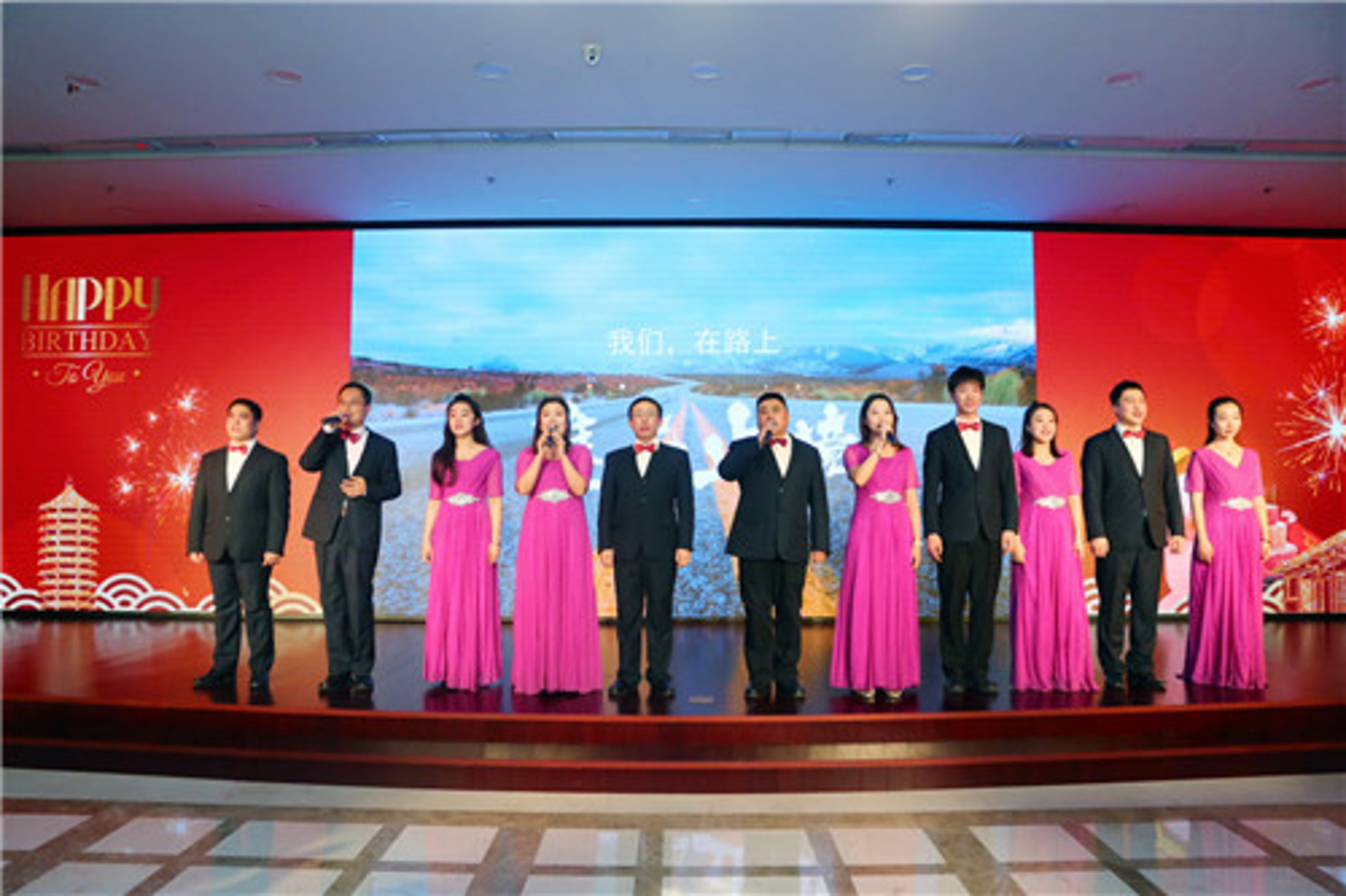 图v出v出v.jpg